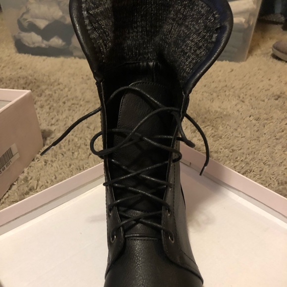 BLACK BOOTIES SIZE 9 WINTER/FALL BOOTS - Picture 6 of 8